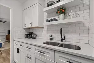 300 W Peachtree Street NE, Atlanta, GA 30308 - Photo 11