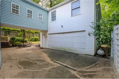 1053 Vista Trail NE, Atlanta, GA 30324 - Photo 31