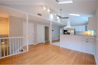 1053 Vista Trail NE, Atlanta, GA 30324 - Photo 5