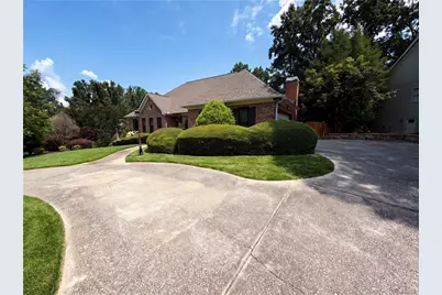 135 N Clublands Court, Johns Creek, GA 30022 - Photo 17