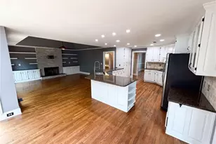135 N Clublands Ct, Johns Creek, GA 30022 - Photo 23