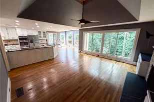 135 N Clublands Ct, Johns Creek, GA 30022 - Photo 3