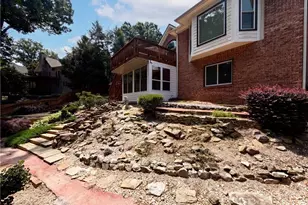 135 N Clublands Ct, Johns Creek, GA 30022 - Photo 11