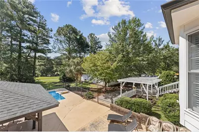 3906 Laurens Lane, Snellville, GA 30039 - Photo 35