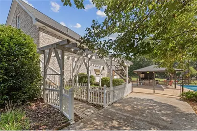 3906 Laurens Lane, Snellville, GA 30039 - Photo 33