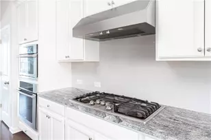 770 Sunset Park Dr, Suwanee, GA 30024 - Photo 9