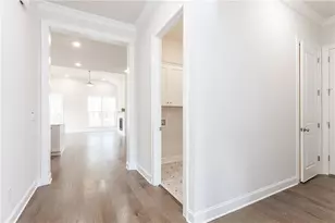879 Eastman Ct, Hoschton, GA 30548 - Photo 5