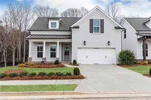 879 Eastman Ct, Hoschton, GA 30548 - Photo 1