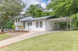 8285 Hemlock Dr, Jonesboro, GA 30238 - Photo 3