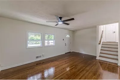 8285 Hemlock Drive, Jonesboro, GA 30238 - Photo 11