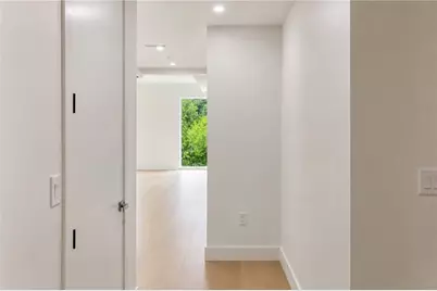 318 Sandy Springs Circle #230, Atlanta, GA 30328 - Photo 17