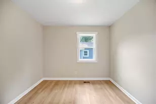 242 Jackson St, Barnesville, GA 30204 - Photo 13