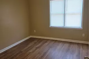 5595 Wells Cir, Stone Mountain, GA 30087 - Photo 19