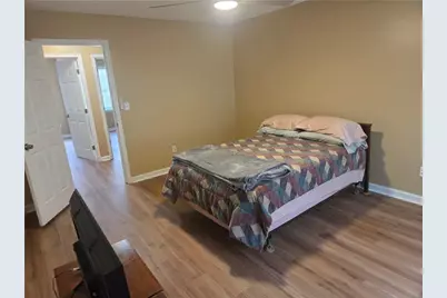 5595 Wells Circle, Stone Mountain, GA 30087 - Photo 13