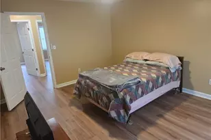 5595 Wells Cir, Stone Mountain, GA 30087 - Photo 13