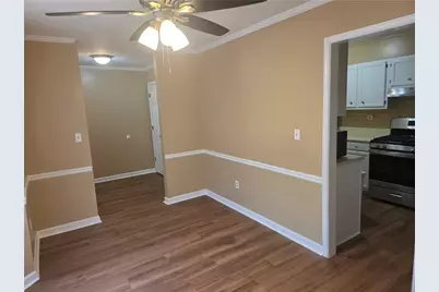 5595 Wells Circle, Stone Mountain, GA 30087 - Photo 3
