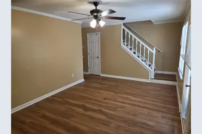 5595 Wells Circle, Stone Mountain, GA 30087 - Photo 7