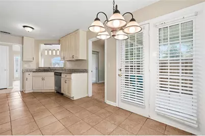 1016 Meadow Glen Circle, Fairburn, GA 30213 - Photo 15