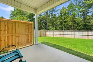 1016 Meadow Glen Cir, Fairburn, GA 30213 - Photo 27