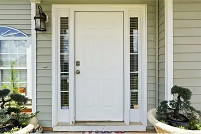 1016 Meadow Glen Circle, Fairburn, GA 30213 - Photo 3