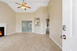 1016 Meadow Glen Cir, Fairburn, GA 30213 - Photo 5
