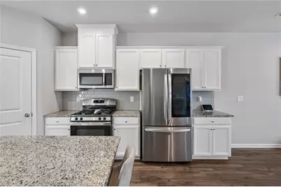 211 Mahone Drive, Lilburn, GA 30047 - Photo 13
