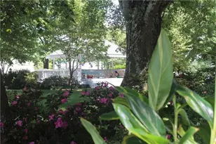 69 Maple St, Roswell, GA 30075 - Photo 57