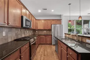 1929 Brantley Walk Ln NW, Atlanta, GA 30318 - Photo 9