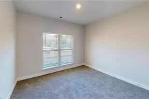 1041 Holliday Pass, Griffin, GA 30223 - Photo 5