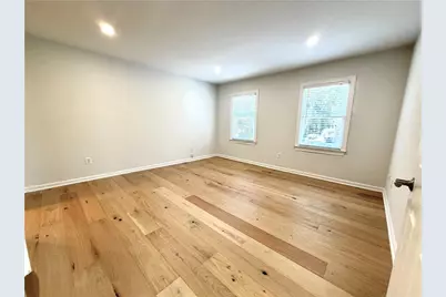 211 Abingdon Way, Sandy Springs, GA 30328 - Photo 17