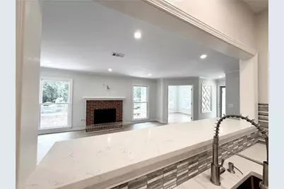 211 Abingdon Way, Sandy Springs, GA 30328 - Photo 39
