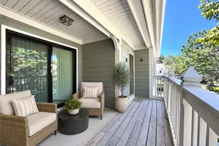 211 Abingdon Way, Sandy Springs, GA 30328 - Photo 1