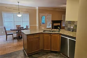 2545 Cobble Creek Ln, Grayson, GA 30017 - Photo 7