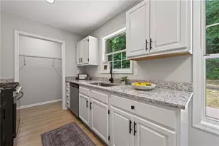 4224 Brandy Ann Dr, Acworth, GA 30101 - Photo 15