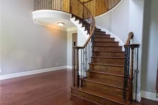 1081 Willowood Ln SW, Atlanta, GA 30331 - Photo 9