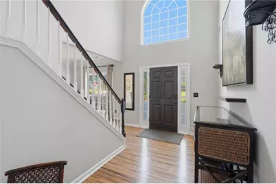 555 Kingsport Drive, Alpharetta, GA 30076 - Photo 7
