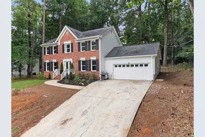 535 Woodrow Drive, Lawrenceville, GA 30043 - Photo 3