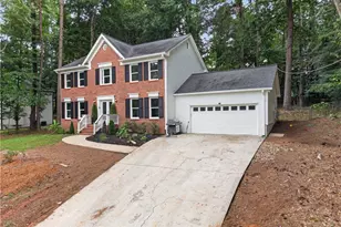 535 Woodrow Dr, Lawrenceville, GA 30043 - Photo 3