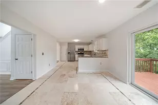 1339 Dalesford Dr, Alpharetta, GA 30004 - Photo 7