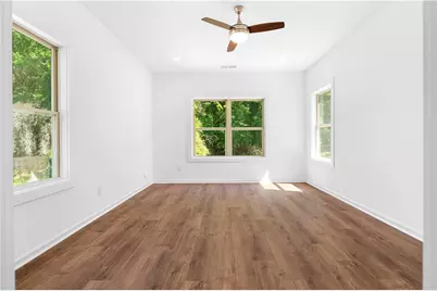 1689 Derry Avenue SW, Atlanta, GA 30310 - Photo 29