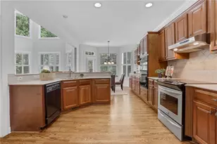 5304 Davenport Manor, Cumming, GA 30041 - Photo 15