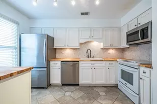 5 Plantation Dr NE, Atlanta, GA 30324 - Photo 9