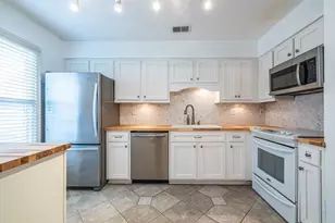5 Plantation Dr NE, Atlanta, GA 30324 - Photo 9