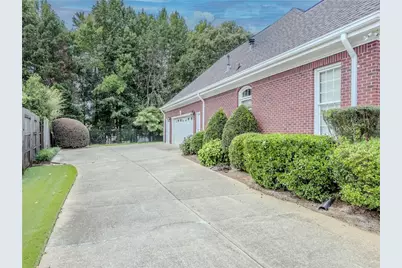 1260 Eugenia Terrace, Lawrenceville, GA 30046 - Photo 3