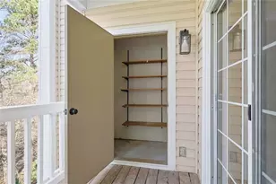 402 SE Countryside Pl SE, Smyrna, GA 30080 - Photo 13
