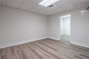 2402 Betsy Ct SW, Marietta, GA 30008 - Photo 33