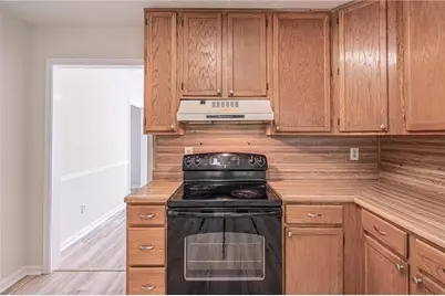 2402 Betsy Court SW, Marietta, GA 30008 - Photo 17