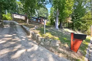 2953 Collier Dr NW, Atlanta, GA 30318 - Photo 3