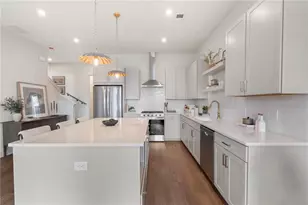 990 Bibbs Circle, Atlanta, GA 30318 - Photo 7
