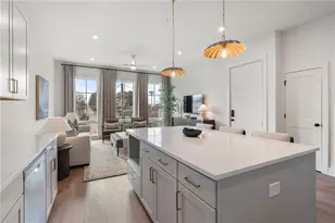 990 Bibbs Circle, Atlanta, GA 30318 - Photo 11